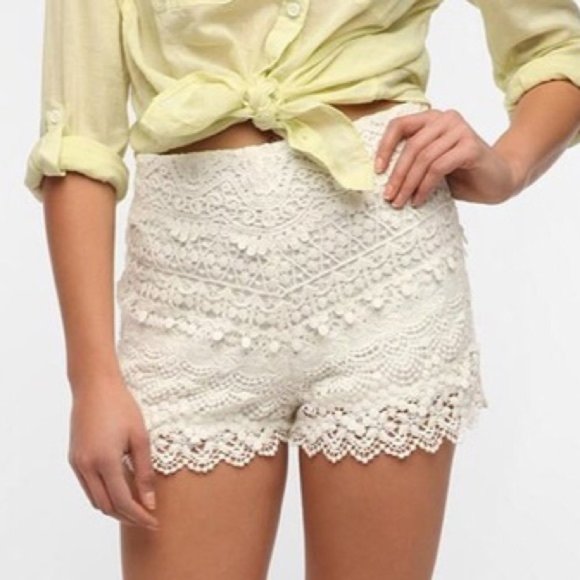 Kimchi Blue Pants - Urban Outfitters Kimchi Blue White Crochet Shorts